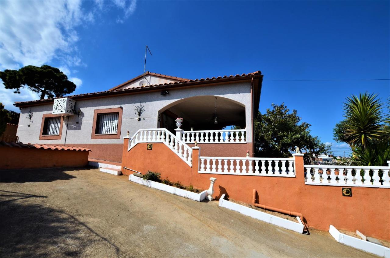 Villa Olombel Massanet De La Selva Luaran gambar